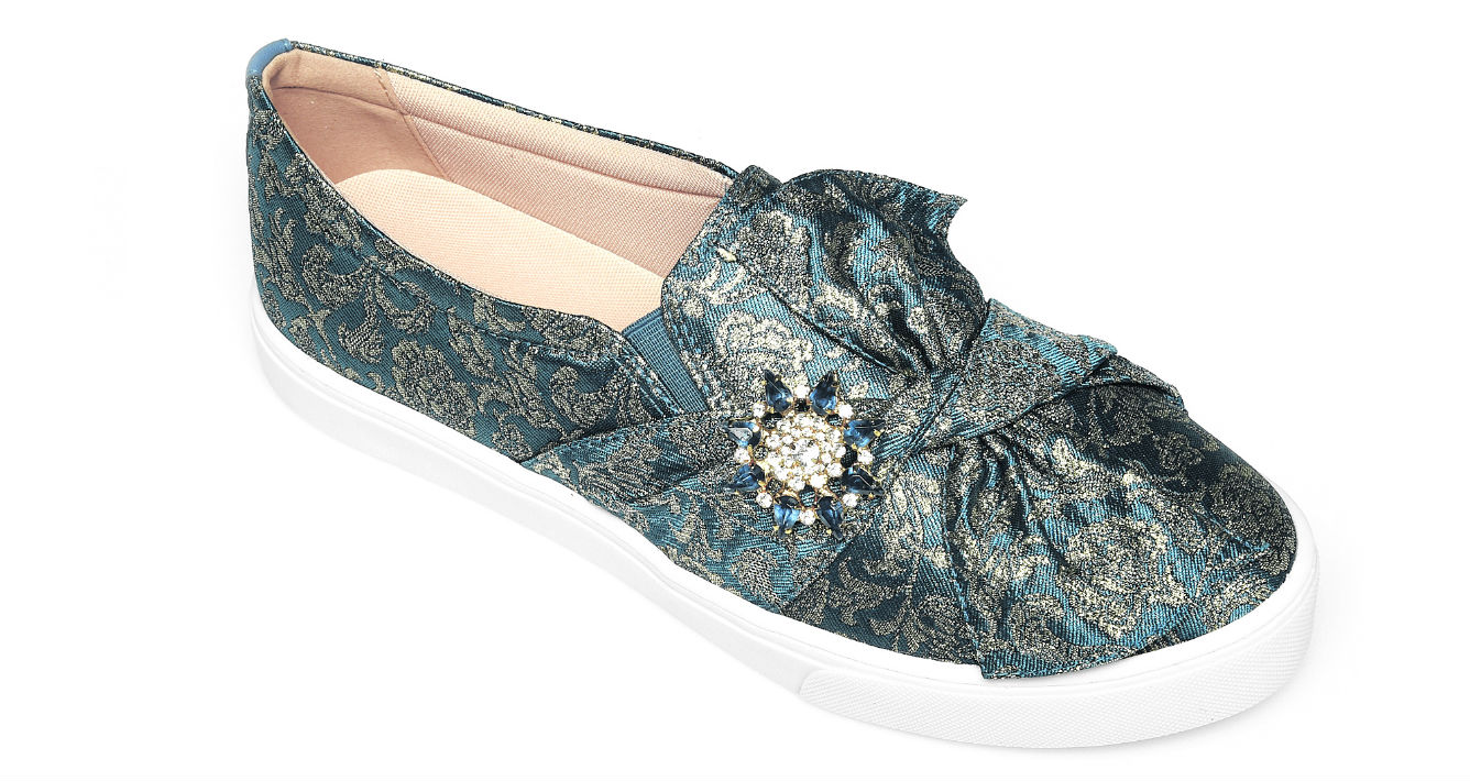 Tenis en brocado de Galería. (andre.kang@gfrmedia.com)