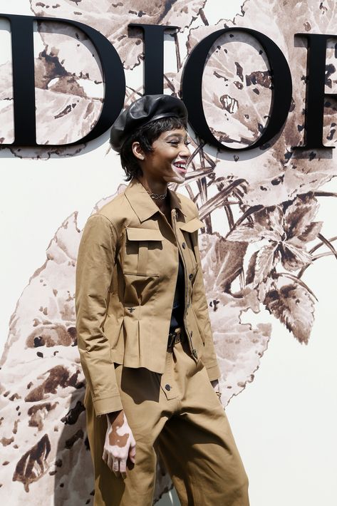 Winnie Harlow en el desfile de Dior.