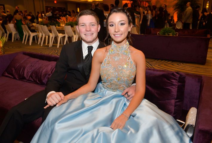 Anthony Díaz y Frances Toledo, en el Prom Night de Robinson School en el hotel Caribe Hilton.