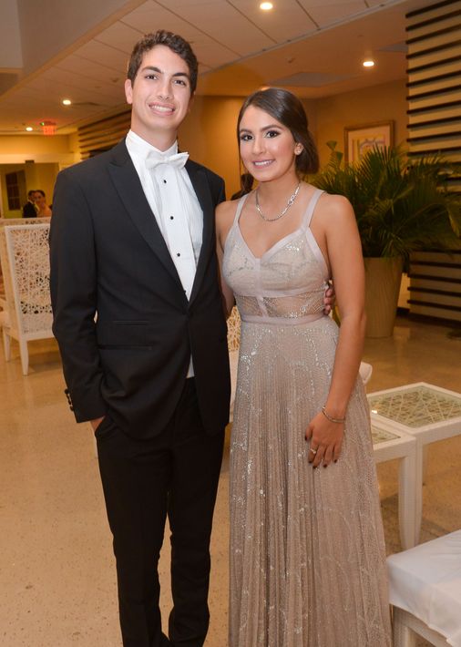 Billy Segarra y Sofía Silverman