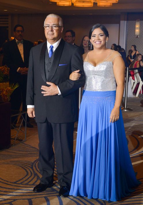 Juan y Alexandra Vázquez, en el Prom Night de Robinson School en el hotel Caribe Hilton.