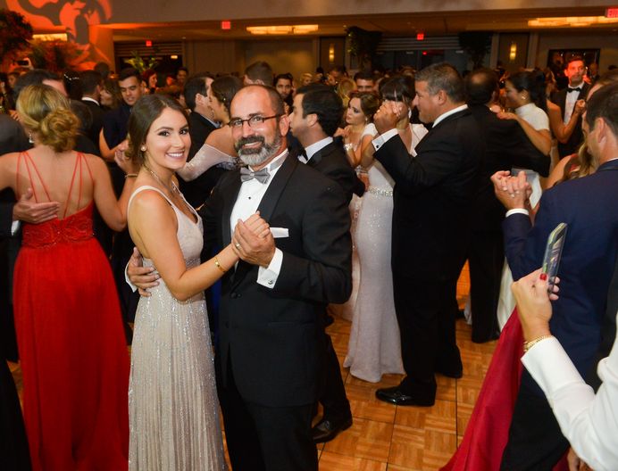 Sofía y José Silverman, en el Prom Night de Robinson School en el hotel Caribe Hilton.