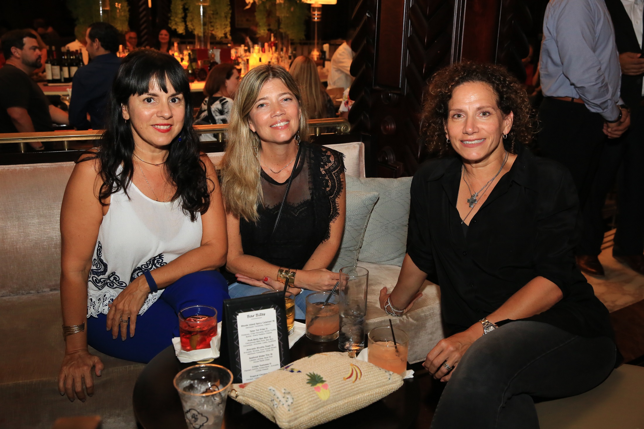 Rosalyn Gaztambide, Yari Brown y Maria Jaunarena. (Suministrada)
