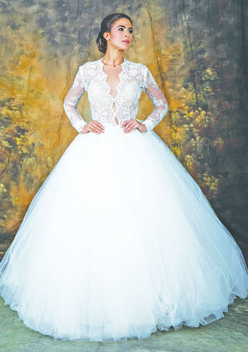 Vestido clásico de Novias Otilio Santiago. Presupuesto: $5,000+ (Suministrada)