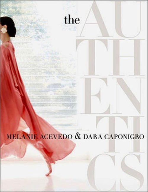 Los auténticos. Los originales, atrevidos, diferentes... Interesantes entrevistas y bellísimas fotos del mundo creativo de visionarios genuinos de las artes, moda y diseño. Un libro clave para todo fashionista.