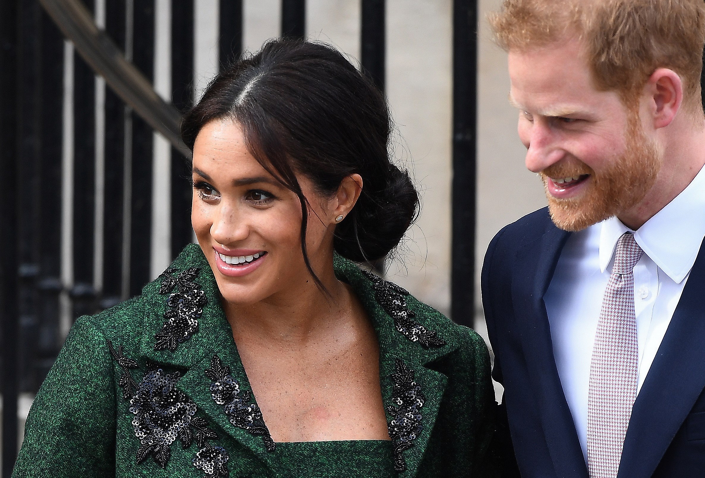 Un mes antes del nacimiento de su primogénito, la pareja estrenó residencia en los terrenos del castillo de Windsor, una propiedad llamada Frogmore Cottage. La renovación del nuevo hogar fue muy costosa. (Archivo)