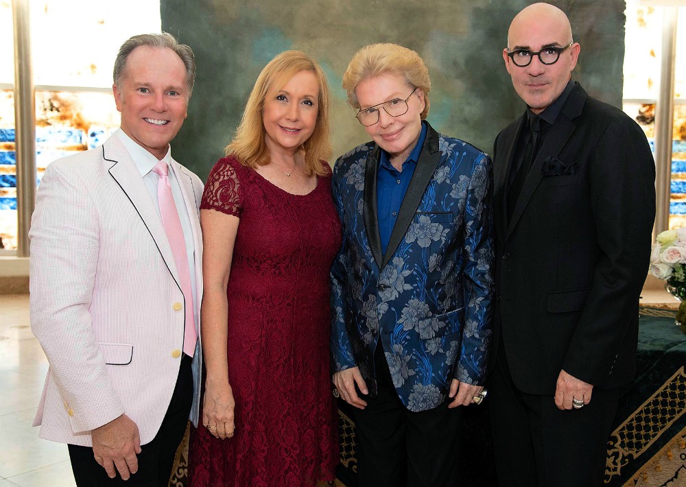 Michael Bell, Ivonne Benet, Walter Mercado y Adrián Villeta.