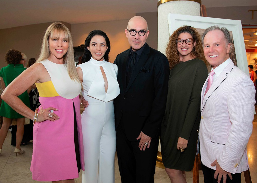 Sandra Torres, Stephania González, Adrián Villeta, Patricia de la Torre y Michael Bell.