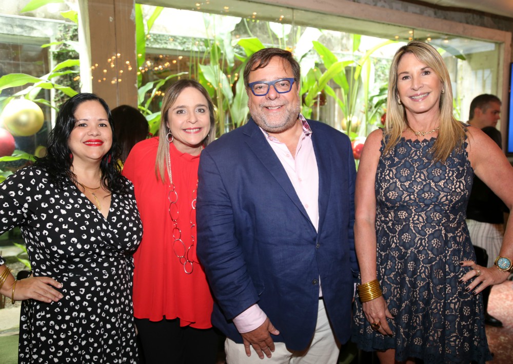 Anelsie Ramos, Marie Rose Acevedo, Carlos Thompson, Tere Guerrero. (Nichole Saldarriaga)
