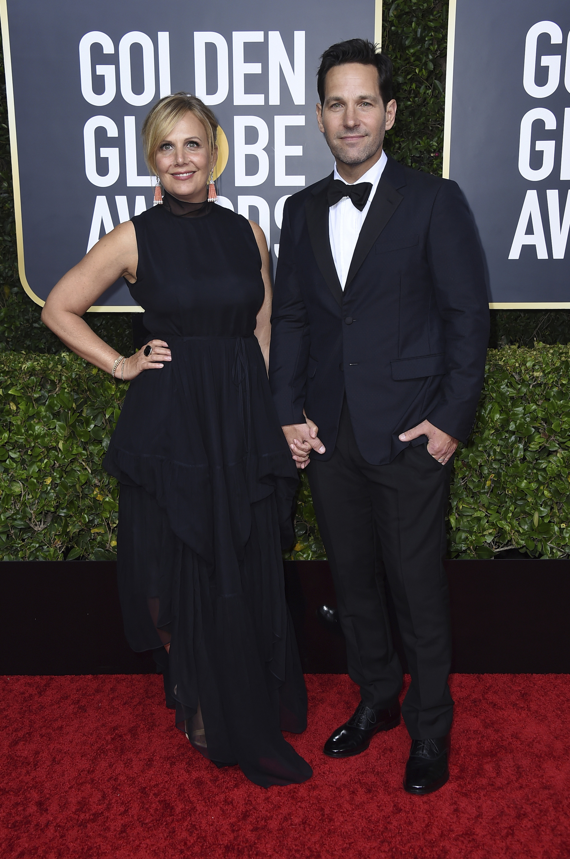 Julie Yaeger y Paul Rudda. (AP)