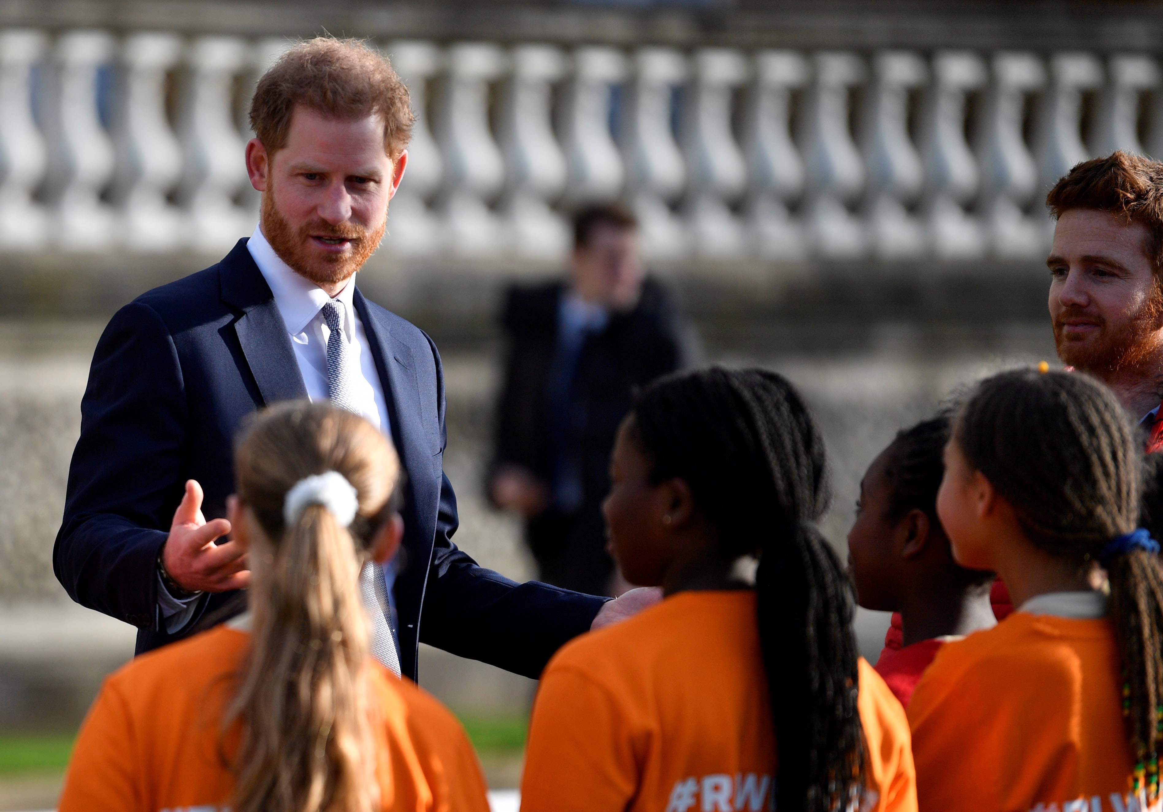 En enero de 2018 comenzaron los conflictos. Unos comentarios emitidos por el príncipe provocaron malestar en algunos miembros de la familia Markle. Harry dijo su prometida se había acoplado perfectamente a la familia real tras pasar su primera Navidad juntos, pues “es la familia que Meghan nunca tuvo”. (Archivo)