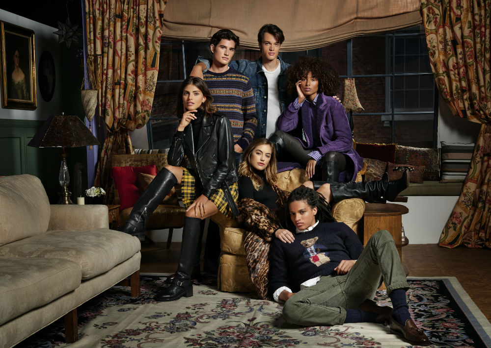 El diseñador Ralph Lauren se unió con Warner Bros para lanzar una colección llamada “Ralph Lauren x Friends”. (Suministrada/ Ralph Lauren)