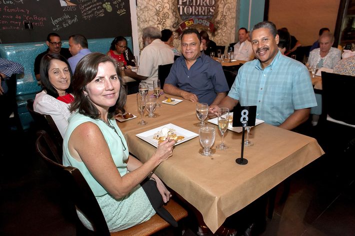 Rita y Félix González, con Mildred Ramos y Armando Pérez.