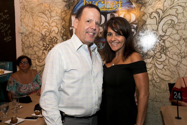 Ramón Arias y Migdalia Casiano.