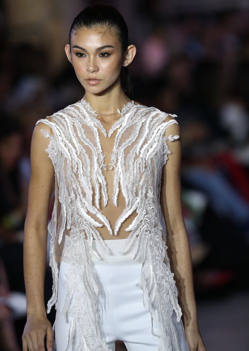 Desfile de Nathalie Kriado. (Foto: David Villafañe)