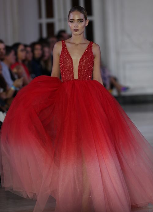 Desfile de Nathalie Kriado. (Foto: David Villafañe)