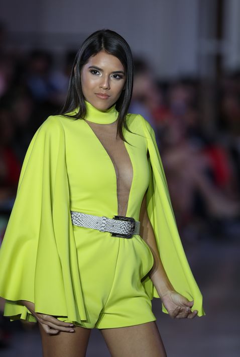 Desfile de Nathalie Kriado. (Foto: David Villafañe)
