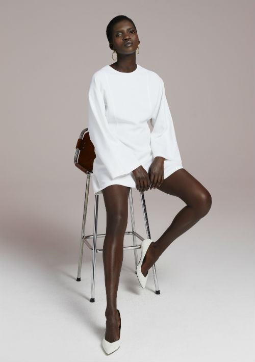 TRAJE CORTO. Cambia el “Little Black Dress” por el “Little White Dress”. (WGSN)