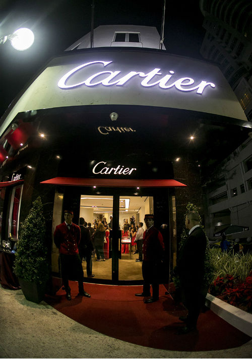 La memorable fachada de Cartier en Condado. (Xavier García)