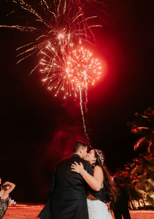 Fuegos artificiales: All Effects Puerto Rico. (Suministrada)
