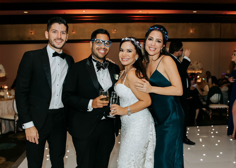 Vestido de la novia: Pronovias, D'Royal Bride. (Suministrada)