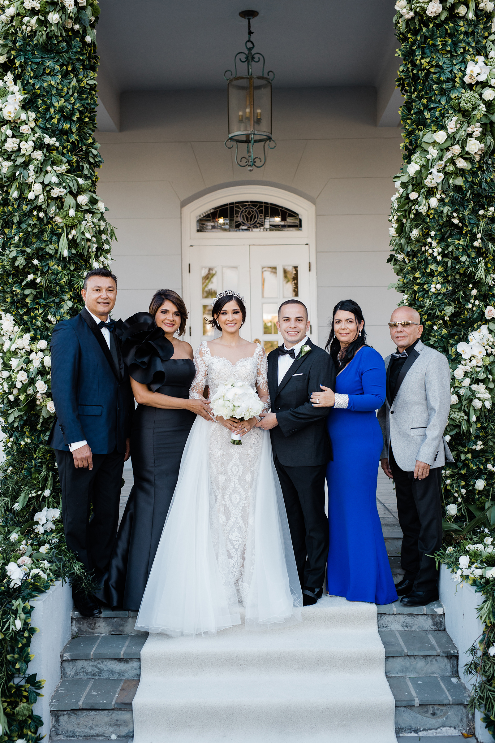 Vestido de la novia: D’Royal Bride. (Suministrada)