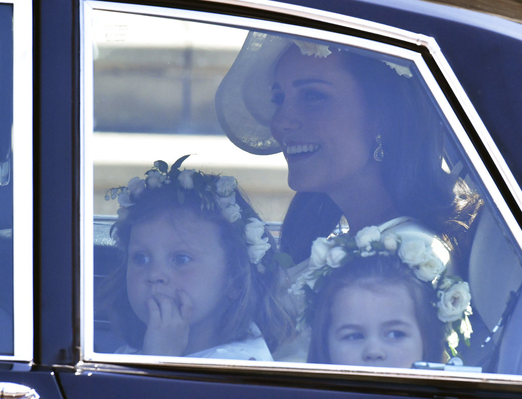 Kate Middleton acompañó a los pequeños que oficiaron de pajes y damitas de honor y se robaron todas las miradas. (Foto: AP)