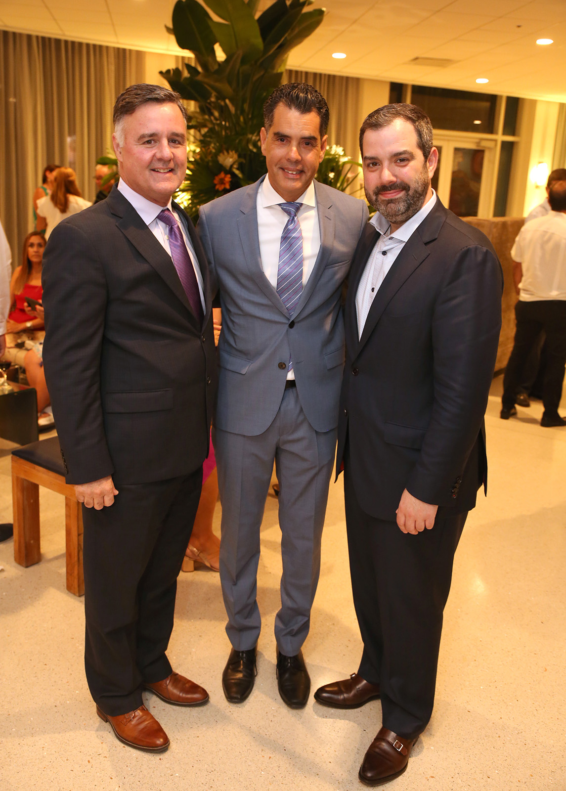 Jim Mrha, Pablo Torres y Joe Piantedosi.