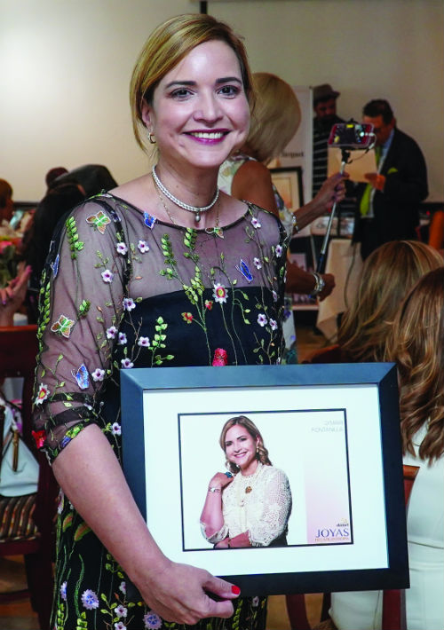 Clientes y amigos se unieron en un almuerzo celebrado en Amadeus Bistro de Hato Rey. Lymarie Fontanillas fue una de las homenajeadas. (Suministrada)
