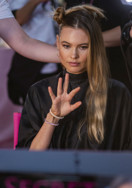 El desfile se grabará hoy y se transmitirá el próximo 2 de diciembre por la cadena ABC. En la foto, la modelo Behati Prinsloo. (AP)