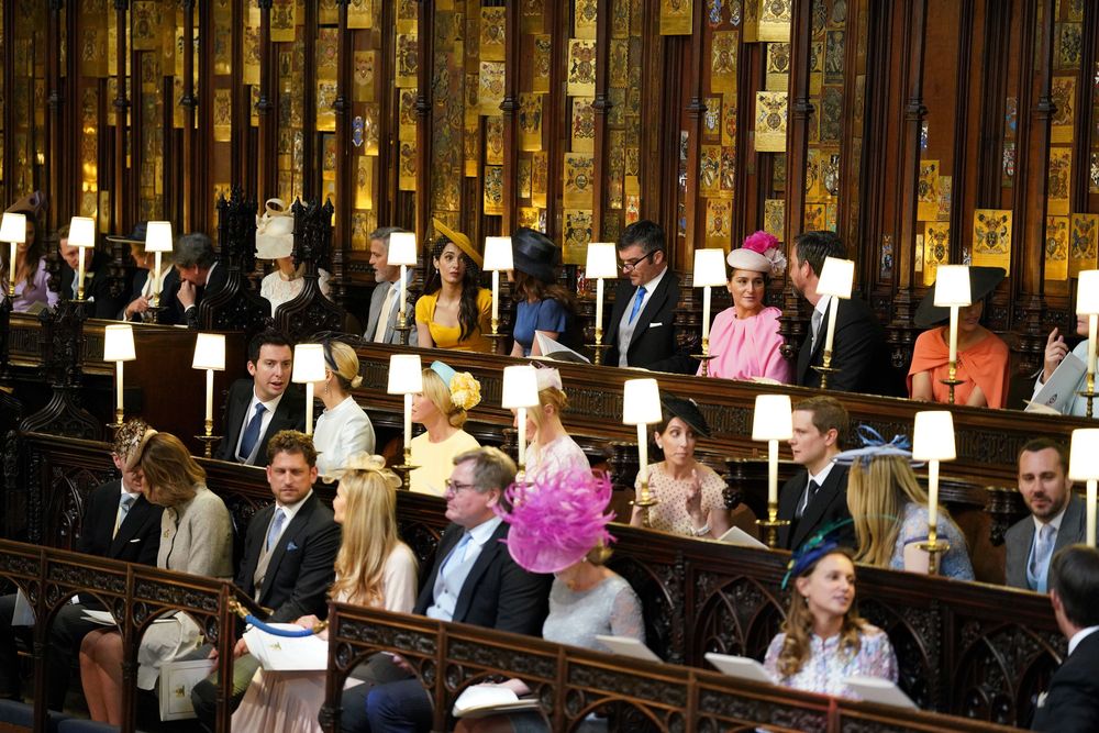 Una vista del coro donde estaban sentados los invitados más prominentes y cercanos a la pareja. (Dominic Lipinski/pool photo via AP)