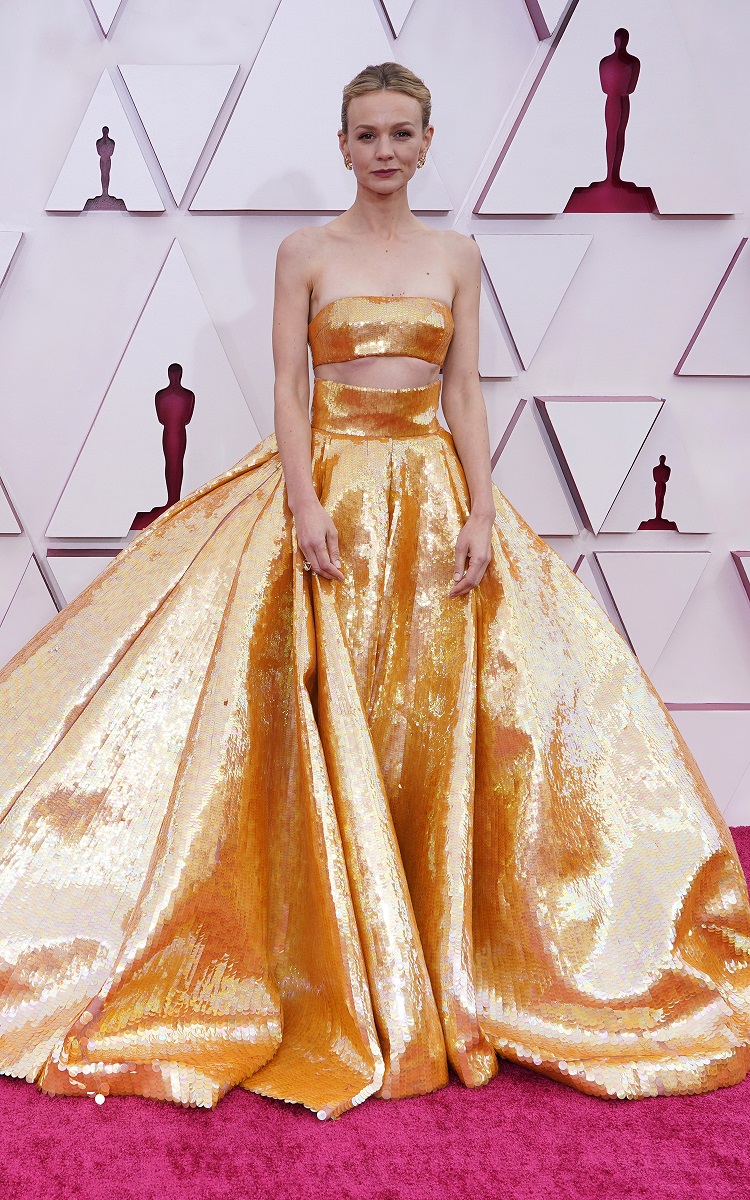 La actriz Carey Mulligan en Valentino Couture. (AP)