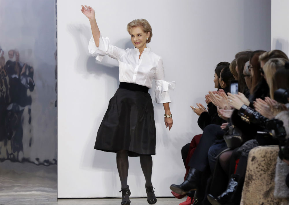 La diseñadora venezolana, Carolina Herrera, comenzó su carrera en la moda al cumplir los 40 años. En la actualidad tiene 78 años. (Archivo)