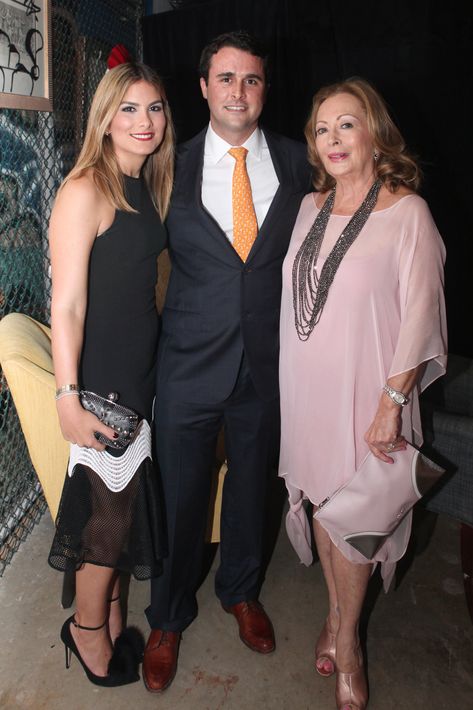 Alina Vilas, Rodrigo Nevárez y Tensy Llavat.