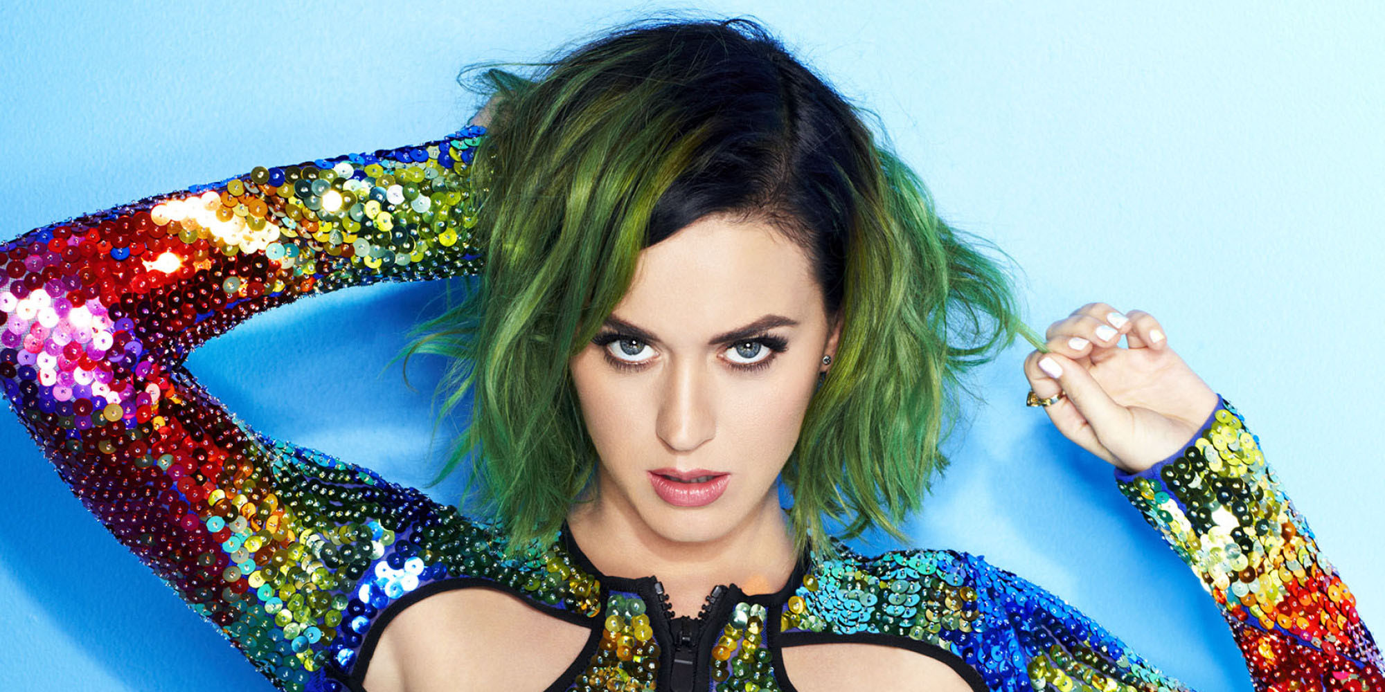 Katy Perry siempre ha llamado la atención con sus cambios. En el 2015 sorprendió con tonos verdes. (Suministrada)