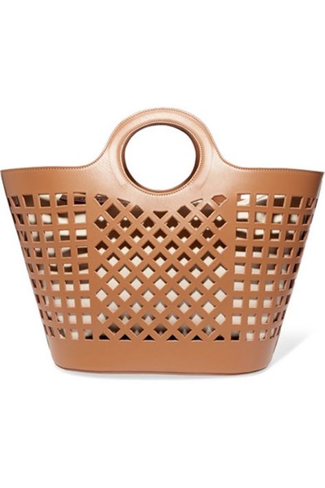 El bolso “Colmado” de Hereu, inspirado en la tradicional cartera plástica usada en ciertas regiones del Mediterráneo, fabricadas en piel en España, ahora son objeto de deseo. (Foto: Suministrada)