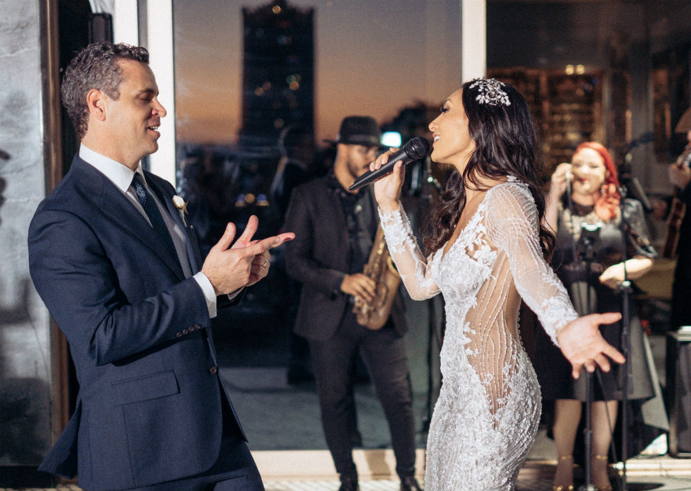 Nicole y Roberto optaron por un “unplugged wedding” para mantener la intimidad del evento. Por lo que se le solicitó los invitados no llevar teléfonos celulares ni cámaras. (Emilio León Photography)