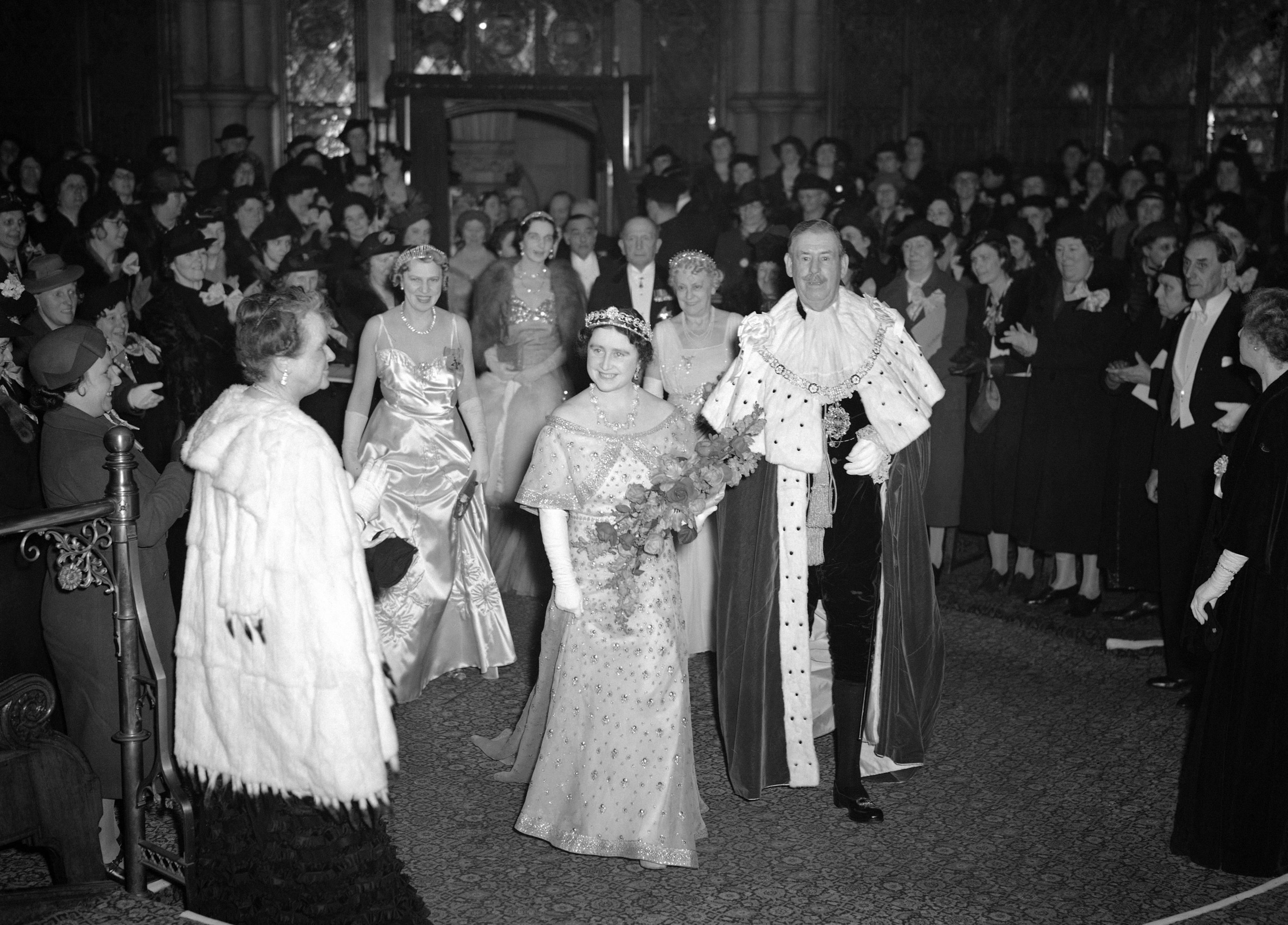 Se retiró de la vida pública en 2017 luego de pasar 65 años apoyando a la reina. (AP)