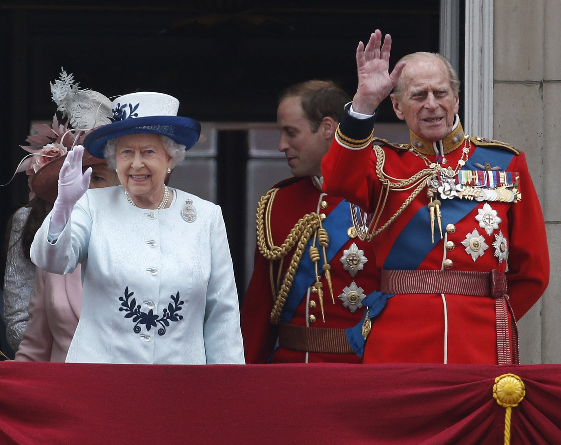 En el 2017, la reina se convirtió en la primera monarca en la historia de su país en celebrar sus bodas de titanio, luego de 70 años de matrimonio. (AP)