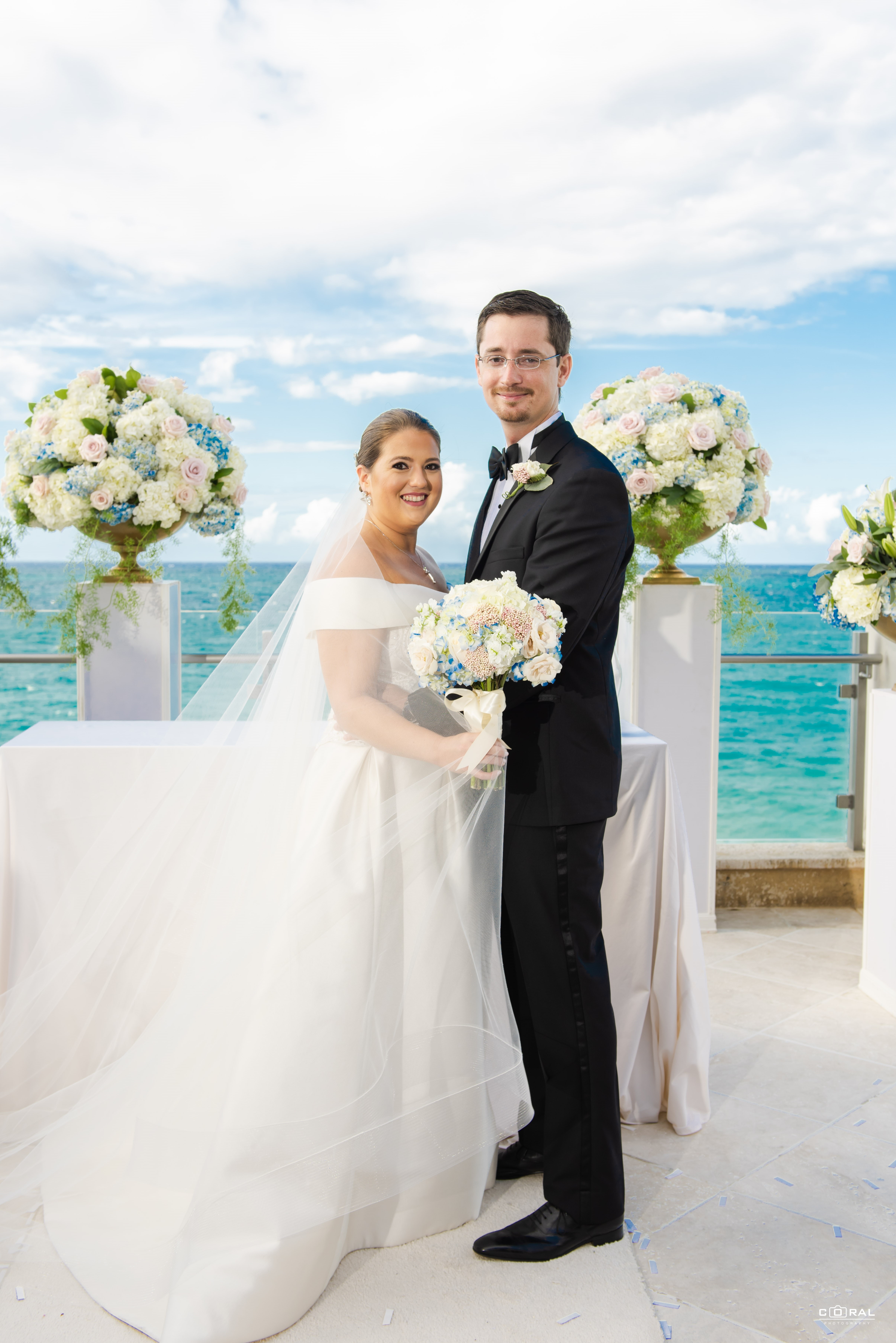 Ceremonia y recepción: Condado Vanderbilt Hotel (Suministrada)