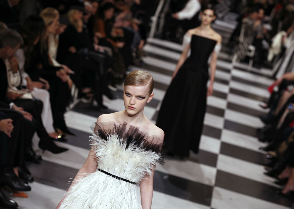 Dior (Foto: AP/Francois Mori)