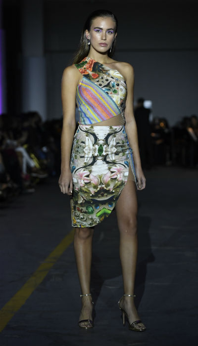 Vestidos cortos y largos integraron esta propuesta. (angelluis.garcia@gfrmedia.com)