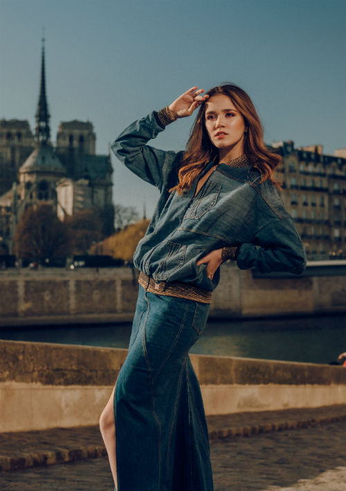 La diseñadora incorporó denim deconstruido en esta propuesta. (Foto: Suministrada/ Eli Santa)