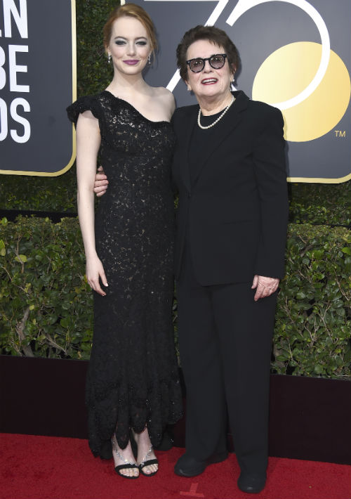 Emma Stone y Billie Jean King (Photo by Jordan Strauss/Invision/AP)