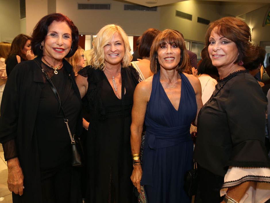 Frances Picó, Cari Pierluisi, Anita Cátala y Carola Acosta. Fotos Jose R. Pérez Centeno.