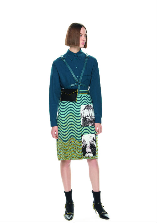 Para viajeros y amantes de lo práctico, la cartera que se amarra a la cintura o “fanny pack” es un accesorio esencial para llevar sus pertenencias. En la foto, una Missoni. (WGSN)