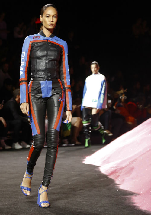 Joan Smalls en el desfile de Fenty Puma by Rihanna. (Foto: AP)