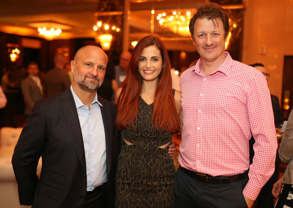 Ray Gallo junto a Cara y Avery Knapp. (José "Pepe" Pérez Centeno)