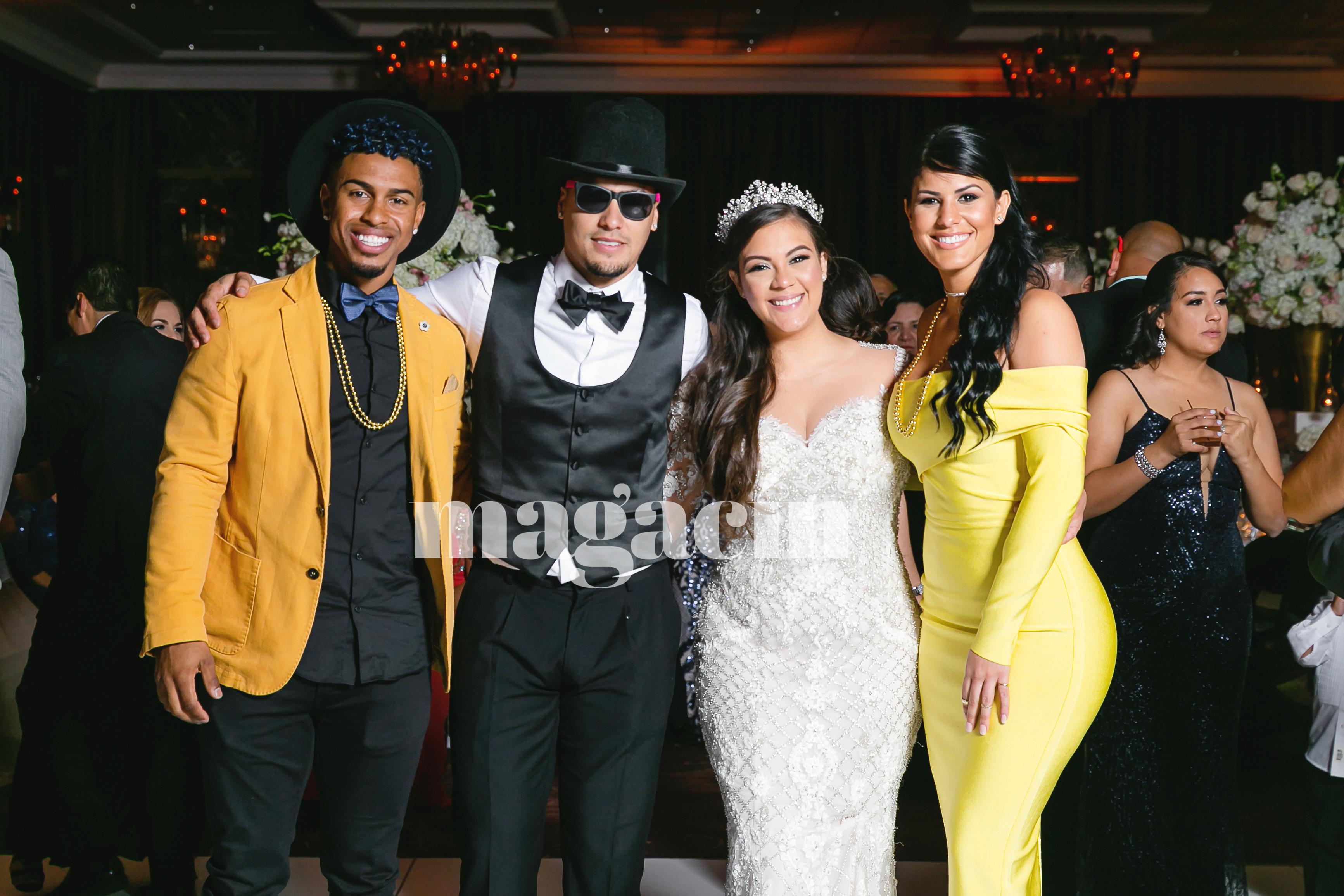 Báez y Márquez junto al astro de los Indios de Cleveland Francisco Lindor y su novia, Nilmarie Huertas. (Suministrada/ Claudette Montero)