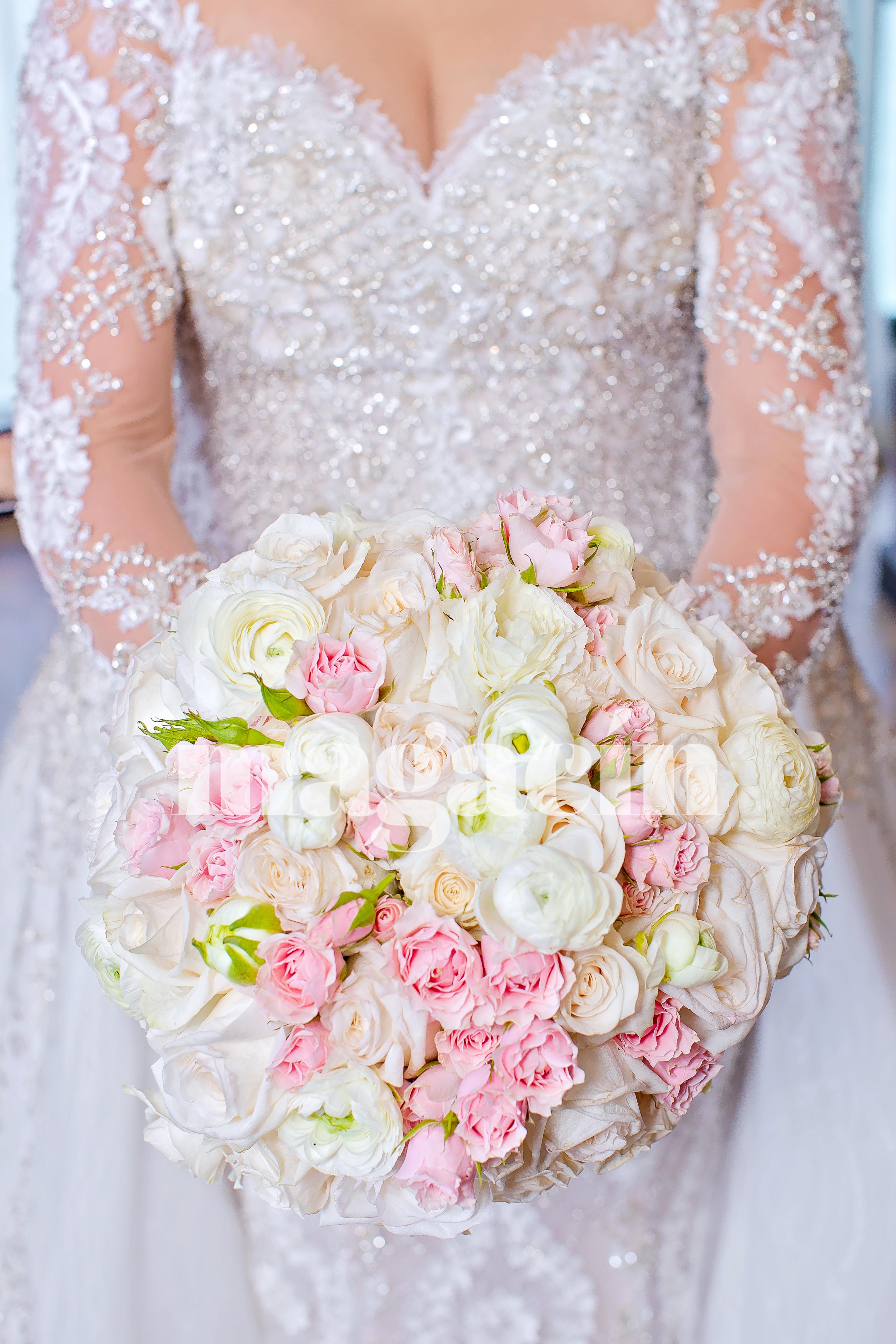 Los colores de la boda fueron tonalidades rosa y crema. (Suministrada/ Claudette Montero)